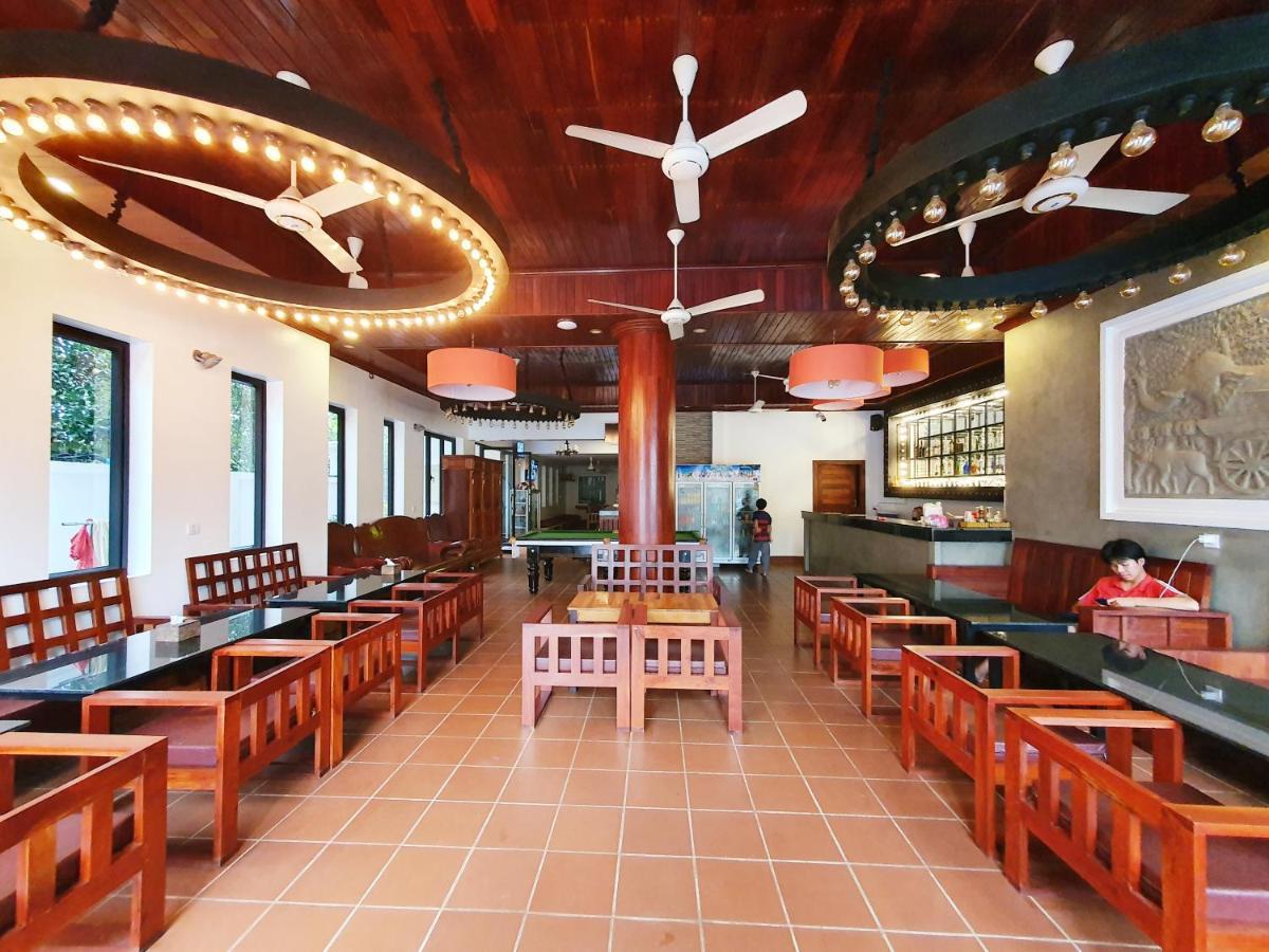 Darling Pub Hostel 暹粒 外观 照片
